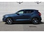 Volvo XC40 T4 Inscription | Trekhaak uitklapbaar (semi-elektrisch) | Parkeercamera | Verwarmbare Voorstoelen | Lederen Bekleding | Extra Getint Glas | 18'' Lichtmetalen Velgen | Navigatiesysteem full map + hard disk | Cruise Control | Bluetooth Telefonie & Multimedia | Start/stop systeem | Elektrisch bedienbare achterklep