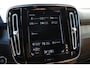 Volvo XC40 T4 Inscription | Trekhaak uitklapbaar (semi-elektrisch) | Parkeercamera | Verwarmbare Voorstoelen | Lederen Bekleding | Extra Getint Glas | 18'' Lichtmetalen Velgen | Navigatiesysteem full map + hard disk | Cruise Control | Bluetooth Telefonie & Multimedia | Start/stop systeem | Elektrisch bedienbare achterklep