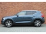 Volvo XC40 T4 Inscription | Trekhaak | Parkeercamera | Verwarmbare Voorstoelen | Lederen Bekleding | Extra Getint Glas | 18'' Lichtmetalen Velgen | Navigatie | Cruise Control | Bluetooth Telefonie & Multimedia