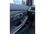 BMW 3-Serie Touring 320e Business Edition Plus | Automatische Trekhaak | Adaptieve Cruise Control | Sportstoelen