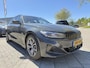 BMW 3-Serie Touring 320e Business Edition Plus | Automatische Trekhaak | Facelift | Adaptieve Cruise Control | Sportstoelen