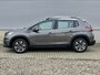 Peugeot 2008 1.2 PureTech Allure [ navi, ecc, pdc, cruise, lmv, trekhaak ]