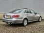 Mercedes-Benz E-klasse 200 Ambition Avantgarde [ pano schuifdak, fm navi, leer, pdc, trekhaak ]