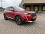 Peugeot 2008 1.2 PureTech Blue Lease Allure