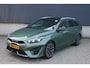 Kia Ceed Sw 140pk GT-Line I Cruise control I Keyless entry I Navi I Parkeercamera I Parkeersensoren voor & achter I Schuif-/kanteldak I Sportstoelen