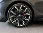 BMW 5-Serie 520i High Executive Edition M Stuurverwarming/ Stoelverwarming achter/ 21"/ Glazendak/ Memoryseats/ 360Camera/ M Gorde