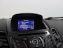 Ford Fiesta 1.0 EcoBoost Titanium Trekhaak, Bluetooth, Cruise control, Parkeersensor achter, Regensensor, Verwarmd voorruit, Lichtmetalen velgen 16, Ontdek deze sportieve en betrouwbare Ford Fiesta 1.0 EcoBoost Titanium uit 2017 met handgeschakelde transmissie. Dankzij de zuinige en pittige EcoBoost motor biedt deze hatchback verrassend v