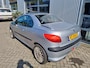 Peugeot 206 CC 2.0-16V / airco / stoelverwarming