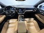 Volvo V60 2.0 T8 Twin Engine AWD Inscription | Navigatie/Android/Apple Carplay | LM Velgen 20" | Voorstoelen Verwarmd | Achteruitrijcamera | Lederen Bekleding | Cruise Control | Airco |