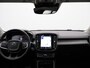 Volvo XC40 1.5 T3 Inscription | Glazen Panoramadak | 360 Graden Camera | Lederen Bekleding | Elektrische Stoelen met Geheugen | Harman en Kardon Audio | Dodehoekbewaking | Achterstoelen Verwarmd | Elektrisch Wegklapbare Trekhaak | Elektrische Kofferklep