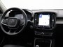 Volvo XC40 1.5 T3 Inscription | Glazen Panoramadak | 360 Graden Camera | Lederen Bekleding | Elektrische Stoelen met Geheugen | Harman en Kardon Audio | Dodehoekbewaking | Achterstoelen Verwarmd | Elektrisch Wegklapbare Trekhaak | Elektrische Kofferklep