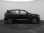 Volvo XC40 1.5 T3 Inscription | Glazen Panoramadak | 360 Graden Camera | Lederen Bekleding | Elektrische Stoelen met Geheugen | Harman en Kardon Audio | Dodehoekbewaking | Achterstoelen Verwarmd | Elektrisch Wegklapbare Trekhaak | Elektrische Kofferklep