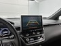 Toyota Corolla Cross Hybrid 140 Dynamic Limited | Draadloze Telefoonlader | Achterklep Elektrisch | Navi | 18'' Lichtmetalen Velgen |