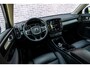 Volvo XC40 1.5 T3 Inscription | Achteruitrijcamera | Parkeersensoren | Lederen Bekleding | Keyless Entry | Elektrische Achterklep | Navigatie | Stoelverwarming