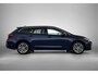 Toyota Corolla Touring Sports 1.8 Hybrid First Edition | BTW voertuig | Stoelverwarming | Parkeersensoren voor+achter | Draadloze telefoonlader | Apple CarPlay/Android auto | Cruise control Adaptive | LED verlichting | MV