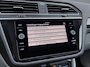 Volkswagen Tiguan 1.5 TSI Elegance / Navigatie / App connect / Camera / Parkeer sensoren V+A / LED / Lichtmetaal 18 inch /