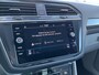 Volkswagen Tiguan 1.5 TSI Elegance / Navigatie / App connect / Camera / Parkeer sensoren V+A / LED / Lichtmetaal 18 inch / **