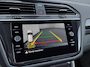 Volkswagen Tiguan 1.5 TSI Elegance / Navigatie / App connect / Camera / Parkeer sensoren V+A / LED / Lichtmetaal 18 inch /