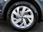 Volkswagen Tiguan 1.5 TSI Elegance / Navigatie / App connect / Camera / Parkeer sensoren V+A / LED / Lichtmetaal 18 inch /