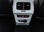 Volkswagen Tiguan 1.5 TSI Elegance / Navigatie / App connect / Camera / Parkeer sensoren V+A / LED / Lichtmetaal 18 inch /