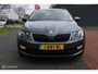 Skoda Octavia Combi 1.0 TSI Greentech Business Edition Plus, Afneembare Trekhaak, Donker glas, 17 Inch LMV, Stoelverwarming, Cruise, Clima, Pdc voor + achter, Navi, App connect