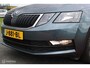 Skoda Octavia Combi 1.0 TSI Greentech Business Edition Plus, Afneembare Trekhaak, Donker glas, 17 Inch LMV, Stoelverwarming, Cruise, Clima, Pdc voor + achter, Navi, App connect