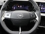 Opel Frontera Extended range Electric GS 54 kWh | AppleCarPlay / AndroidAuto | Armsteun | Stoel/Stuur/Voorruit Verwarmd | Navigatie | Cruise Control | Climate Control | FULL LED | Camera | Isofix | Privacy Glass |