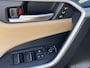 Toyota RAV4 2.5 Hybrid AWD Executive | Trekhaak | Treeplanken | Bearlock | Beige geventileerd leder |