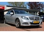 Mercedes-Benz C-klasse C180 Aut. *180* | Trekhaak | Cruise & Climate Control | Schuifdak | Stoelverwarming | PDC | Navigatie | Bluetooth |