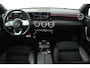 Mercedes-Benz A-klasse 180 Premium Plus (PANORAMADAK, STOELVERWARMING, SFEERVERLICHTING, CLIMA, CAMERA)