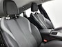 Peugeot 308 SW HYbrid Allure Pack 180pk Automaat | 1ste eigenaar | Camera | LEER/Stof | Verwarmde voorruit | 17"LMV | Navigatie |