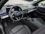 BMW 5-Serie Touring 530e M-Sport+Pro Schaal-Zetels B&W Pano Head-Up Carbon Iconic Keyless Camera Drive-A+ VOL!