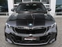 BMW 5-Serie Touring 530e M-Sport+Pro Schaal-Zetels B&W Pano Head-Up Carbon Iconic Keyless Camera Drive-A+ VOL!