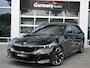 BMW 5-Serie Touring 530e M-Sport+Pro M-Zetels B&W Pano Head-Up Carbon Iconic Keyless Camera Drive-A+ VOL!