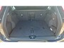 Volvo XC40 2.0 B3 Plus Black Edition MY 2026 -  20” Wielen -  Adaptive Cruise Control -Harman Kardon Audio -  Climate - R7C0 Interieur – Camera achter - PDC voor en achter - Power seats links met memory - Two Tone
