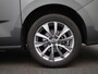 Volkswagen Multivan 1.4 eHybrid L2H1 Life Automaat | Trekhaak | 18 Inch Velgen | Navigatie | Airco | Stoelverwarming | 7-Persoons | Camera |