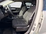 Volvo XC40 1.5 T5 Recharge Business Pro | Plug-in Hybrid ((PHEV) | Trekhaak | Stoelverwarming voor en achter | Achteruitrijcamera | Parkeersensoren | Navigatie | Apple Carplay | Android Auto | BLIS | Cruise Control Adaptief | Elektrische Achterklep