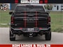 Dodge Ram NIGHT PREMIUM | 426PK | STRIPING | LUCHTVERING | HUD | PANO | 360 CAM | Full Option | LIMITED WHEELS | De Meest Luxe Pick-Up in zijn Klasse | Comfortabele Dubbele Cabine met Royale 5 Zitplaatsen | EERSTE EIGENAAR | SMOKE PACK | BOM VOL |