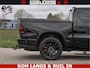 Dodge Ram NIGHT PREMIUM | 426PK | STRIPING | LUCHTVERING | HUD | PANO | 360 CAM | Full Option | LIMITED WHEELS | De Meest Luxe Pick-Up in zijn Klasse | Comfortabele Dubbele Cabine met Royale 5 Zitplaatsen | EERSTE EIGENAAR | SMOKE PACK | BOM VOL |