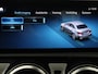 Mercedes-Benz A-klasse 180 Advantage | Stoelverwarming | Carplay | Half leder | Widescreen | Navigatie | Park Assist | Full LED | DAB | Camera | Navigatie | Climate control | Cruise control | Bluetooth