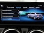 Mercedes-Benz A-klasse 180 Advantage | Stoelverwarming | Carplay | Half leder | Widescreen | Navigatie | Park Assist | Full LED | DAB | Camera | Navigatie | Climate control | Cruise control | Bluetooth