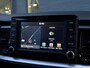 Kia Stonic 1.0 T-GDi 120pk DynamicLine | All Season Banden | Navigatie | Parkeer Sensoren | Achteruitrij Camera | Apple Carplay & Android Auto