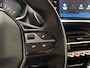 Peugeot 2008 1.2 PureTech Sport (APPLE CARPLAY, NAVIGATIE, LANE ASSIST, SPORTSTOELEN, PARKEERSENSOREN, CRUISE, NIEUWSTAAT)