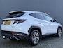 Hyundai Tucson 1.6 T-GDi 48V 150pk Comfort Smart | All Season Banden | Navigatie | Cruise Control | Climate Control | Camera | Parkeersensoren Voor & Achter | Krell