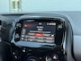 Peugeot 108 1.0 e-VTi 72pk 5D Allure | All Season Banden | Bluetooth Carkit