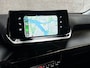 Peugeot 2008 1.2 PureTech Sport (APPLE CARPLAY, NAVIGATIE, LANE ASSIST, TREKHAAK, PARKEERSENSOREN, SPORTSTOELEN, CRUISE, NIEUWE APK, NIEUWSTAAT)