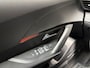Peugeot 2008 1.2 PureTech Sport (APPLE CARPLAY, NAVIGATIE, LANE ASSIST, TREKHAAK, PARKEERSENSOREN, SPORTSTOELEN, CRUISE, NIEUWE APK, NIEUWSTAAT)