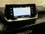Peugeot 2008 1.2 PureTech Sport (APPLE CARPLAY, NAVIGATIE, LANE ASSIST, TREKHAAK, PARKEERSENSOREN, SPORTSTOELEN, CRUISE, NIEUWE APK, NIEUWSTAAT)