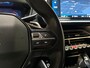 Peugeot 2008 1.2 PureTech Allure Sport 131Pk Automaat (VIRTUAL COCKPIT, APPLE CARPLAY, GROOT NAVI, 360 CAMERA, KEYLESS, SPORTSTOELEN, GETINT GLAS, LEDER, NIEUWE APK, NIEUWSTAAT)