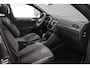 Volkswagen Tiguan R-Line Business+ 1.5 TSI 150pk DSG Automaat Trekhaak, Panoramadak, Adaptive cruise control, Black style, Achteruitrijcamera, LED matrix koplampen